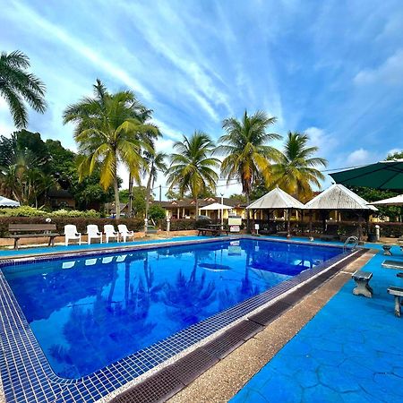 Rumbia Resort Villa Paka Terengganu Luaran gambar