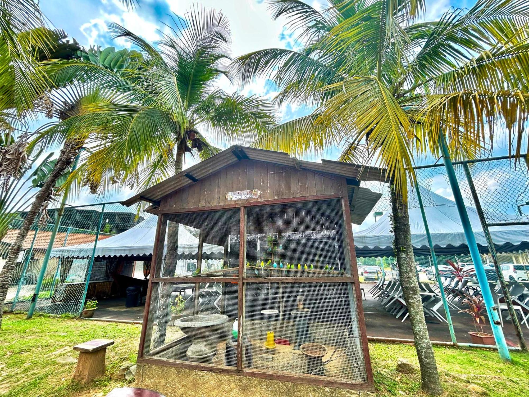 Rumbia Resort Villa Paka Terengganu Luaran gambar