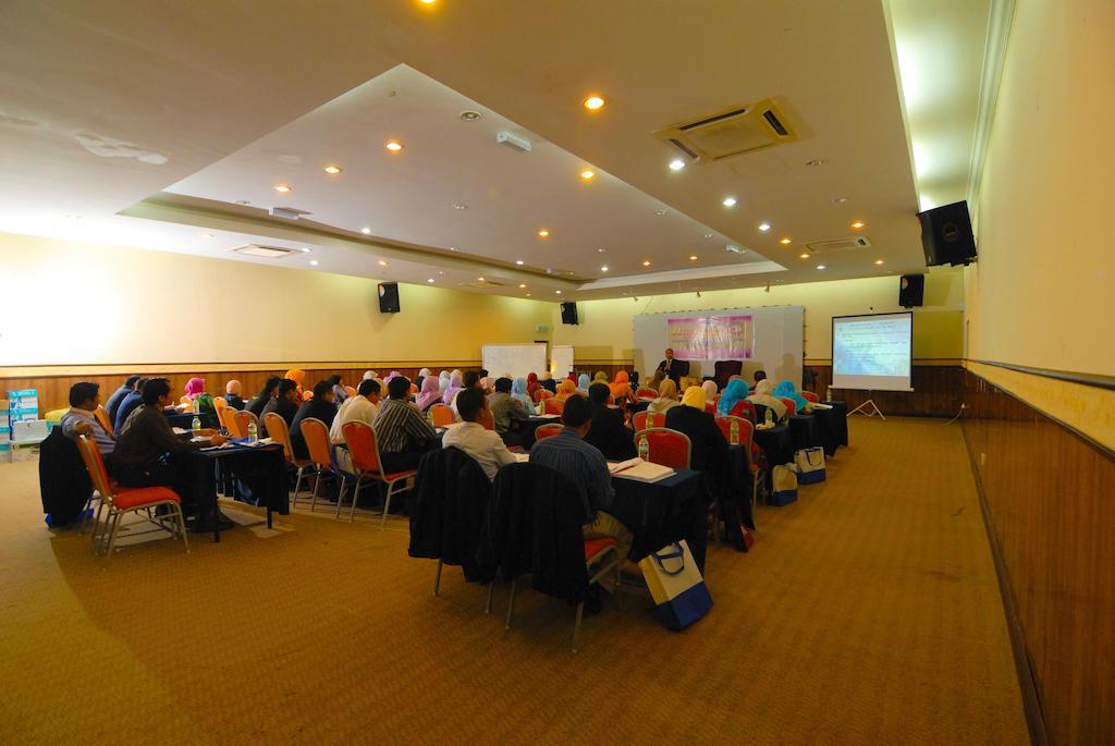 Rumbia Resort Villa Paka Terengganu Luaran gambar